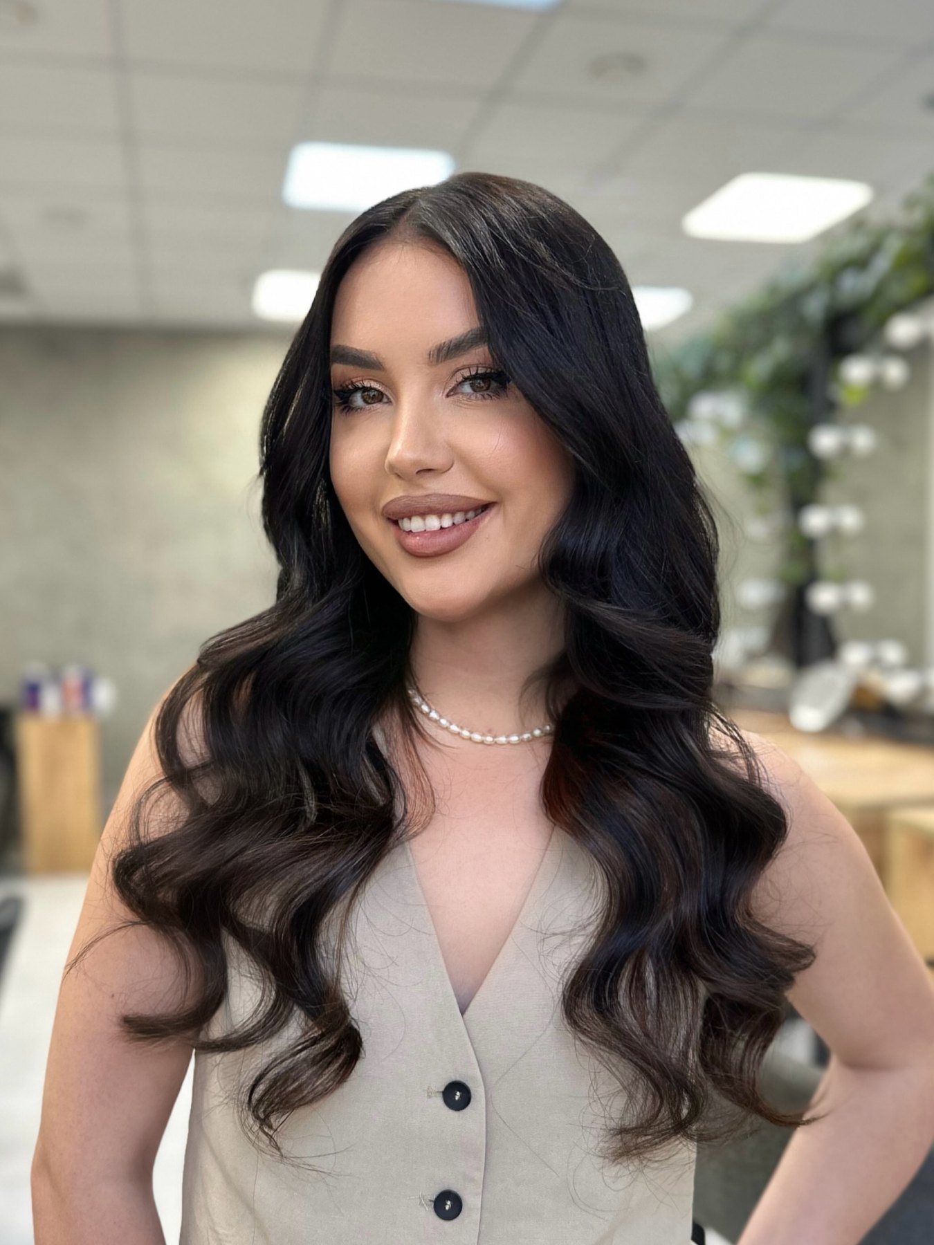 Dimensional brunette hair colour by a hair colourist in Fulham, London